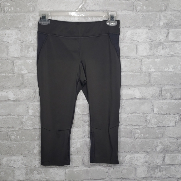 Oiselle Aero Capris - Picture 1 of 6
